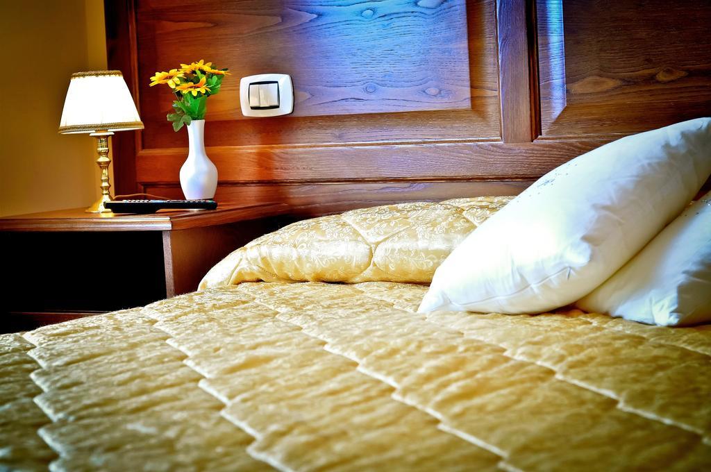 Hotel Relais Cavour Řím Pokoj fotografie